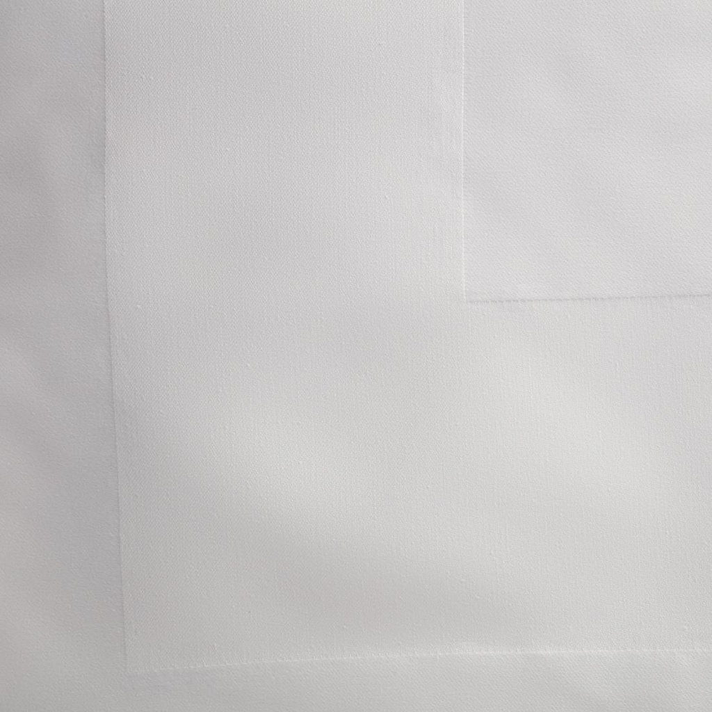 Nappe blanche bande de satin Mitre Luxury 1140 x 1140mm