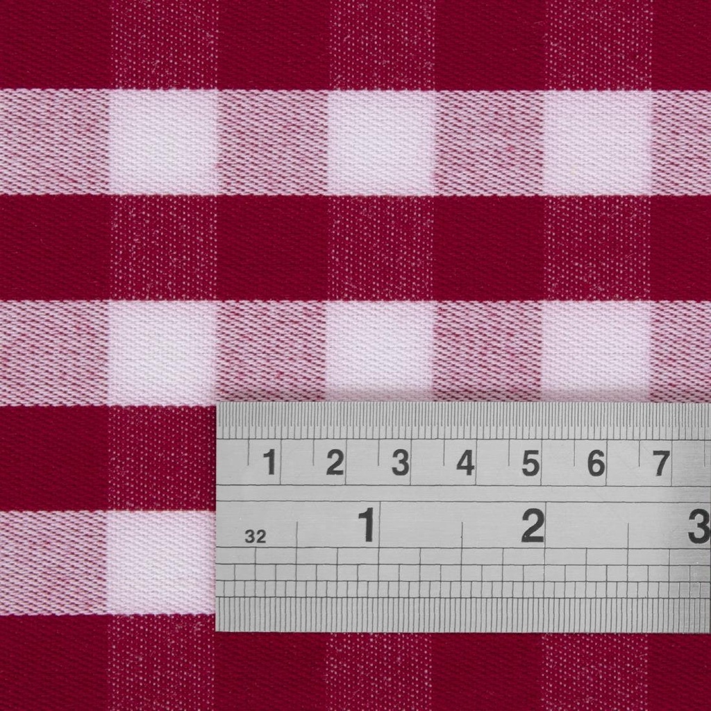 Nappe carrée à carreaux rouges en polyester Mitre Comfort Gingham 1780 x 1780mm