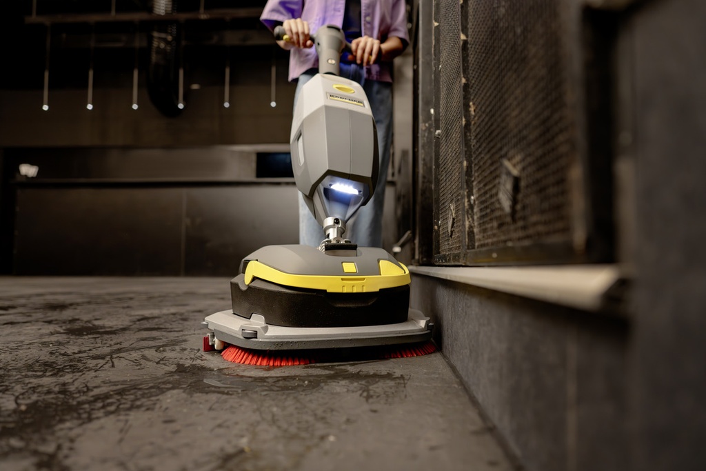 Autolaveuse aspirante K Mop 46